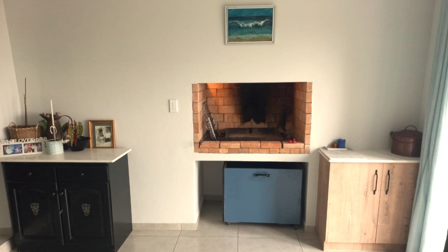 3 Bedroom Property for Sale in Vredenburg Western Cape
